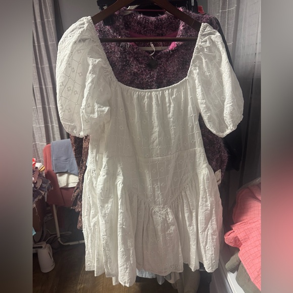 Altar'd State Tillee Eyelet Mini Dress Size Large NWOT Retail $78 - Picture 3 of 4